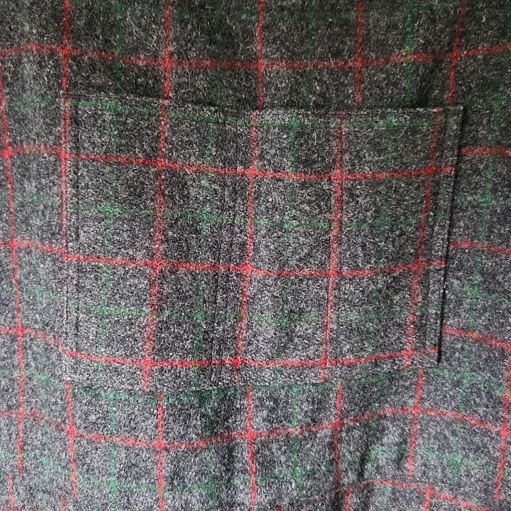 Men's Green Plaid Pants with Suspenders - Picture 4 of 12